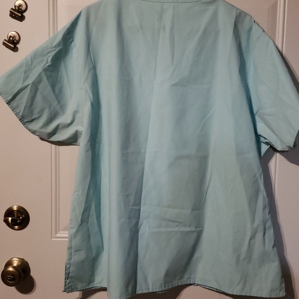 Scrub tops - Picture 5 of 5